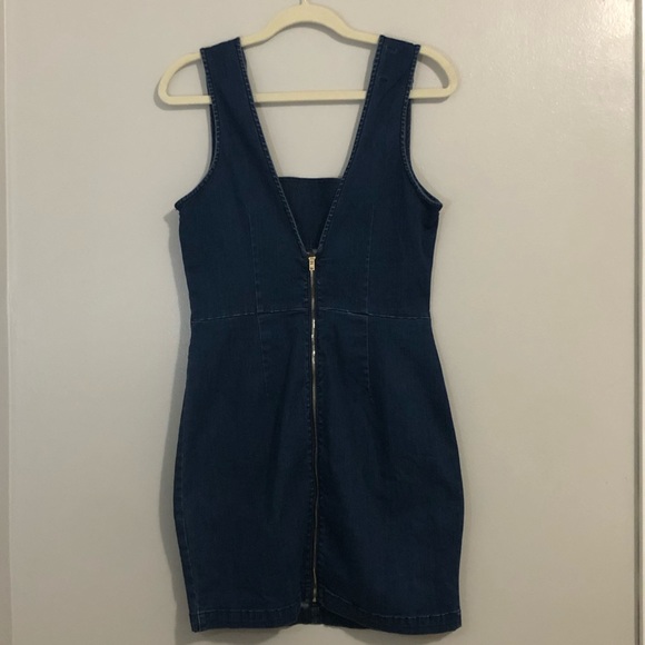 Bebe Dress Denim Sleeveless Mini Size 10 Blue Cutout V-Back - Picture 5 of 15